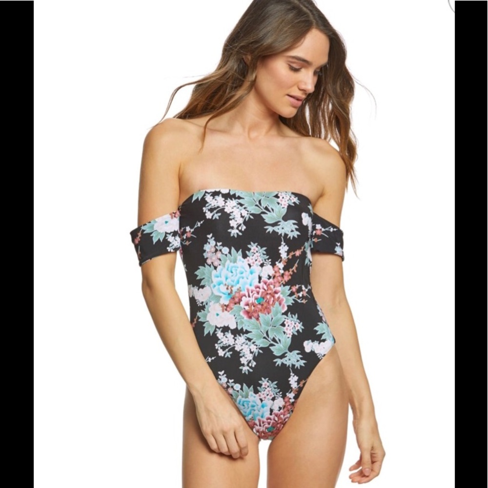 SOLD❌🆕RADIO FIJI KYOTO MARIKO ONE PIECE (SzM) - Picture 3 of 12